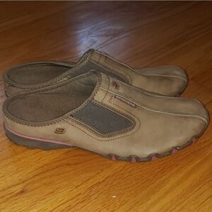 Skechers Brown Leather Slip-On Flats